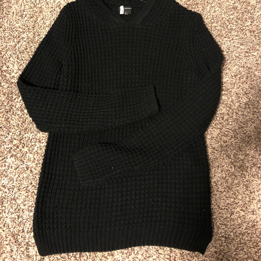 Sweater✅ - Picture 2 of 3